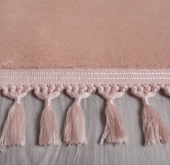 Modern Dekoratif Yuvarlak Puffy Peluş Ponpon Saçaklı Salon Oturma Odası Halısı Pembe - 3