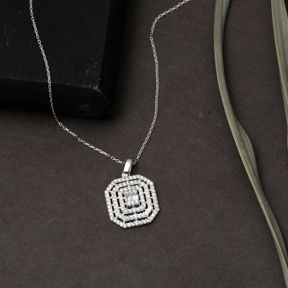 Nisa Beyaz Altın Baget Kolye - Resim 3