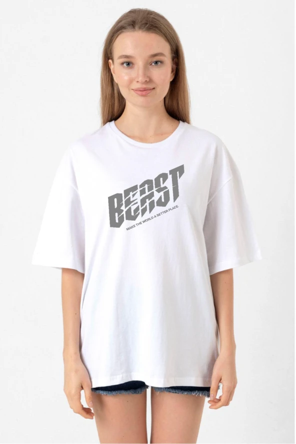 Mr Beast Make The World Beyaz Kadın Oversize Tshirt