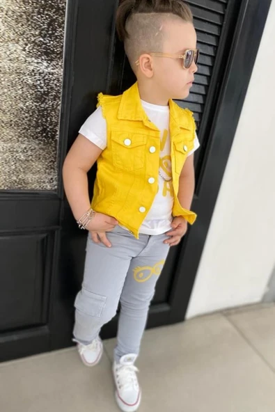 Erkek Çocuk Üzeri Göz ve Yazı Baskılı Tişört Sıfır Kol Jean Sarı Yelek Alt Üst Takım - 5