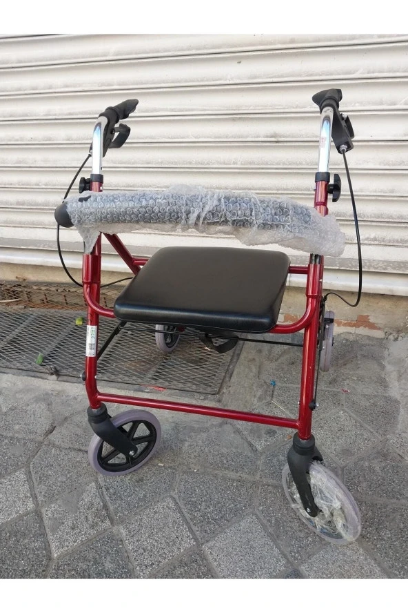KARADENİZ MEDİKAL Emek Sağlık 4 Tekerlekli Oturaklı Yürüteç Rollatör)