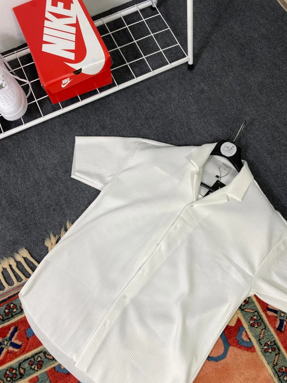 POISHOP Erkek Tırtıklı Desen Kısa Kol Beyaz Gömlek - 1