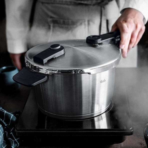 Fissler Vitaquick® Premium 8+4 Litre Düdüklü Tencere Seti - 4