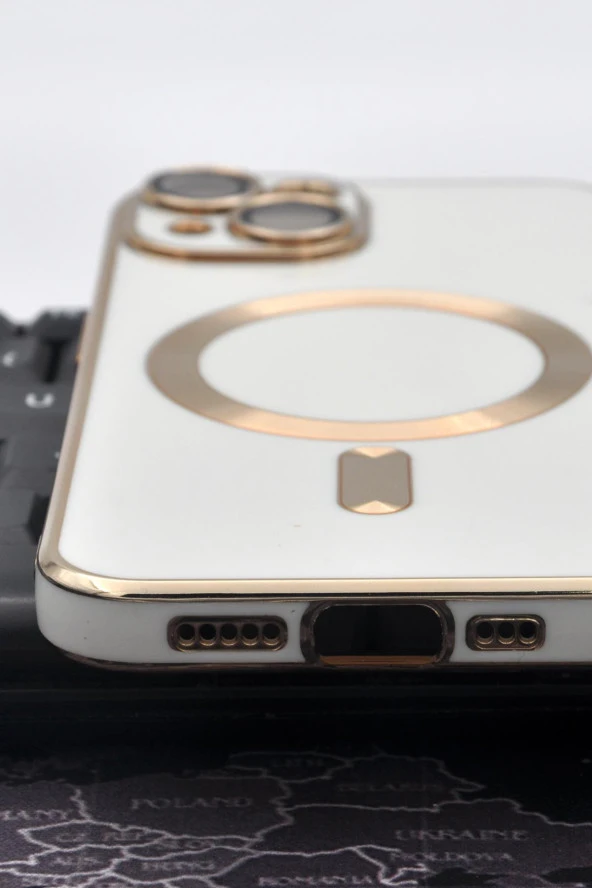 iPhone 14 Plus Uyumlu MagSafe Özellikli Lens Korumalı Renkli Kılıf Krem - Resim 7