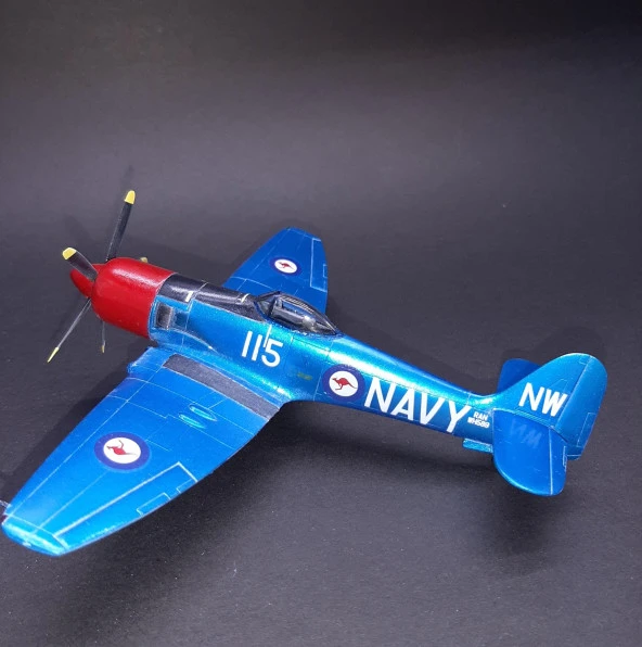 Hawker Sea Fury FB11 Pm Model Avcı Uçağı Demonte Plastik Maketi - 2