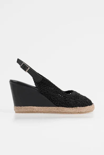 Kadın Nakış Detaylı Burnu Açık Dolgu Topuklu Günlük Sandalet - 4