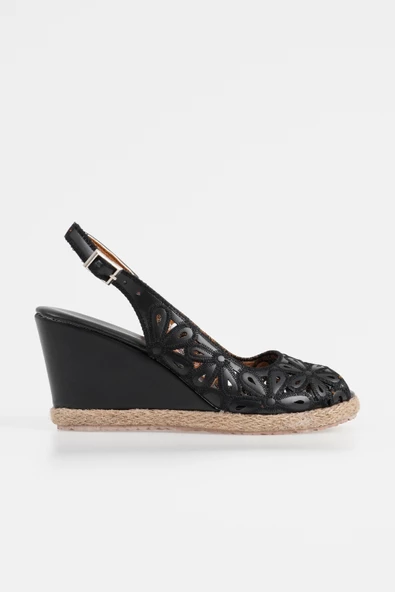 Kadın Çiçek Desenli Önü Açık Dolgu Topuklu Hasır Rahat Sandalet - Resim 8