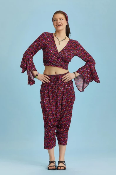 Kırmızı Çiçekli Kadın Kapri Şalvar Pantolon