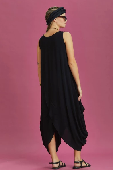 Diyagonal Kesim Ön Katlı Siyah Bol Şık Elbise - 5