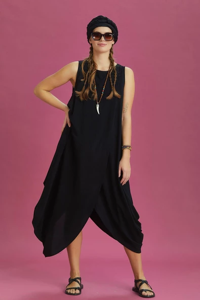 Diyagonal Kesim Ön Katlı Siyah Bol Şık Elbise - 2