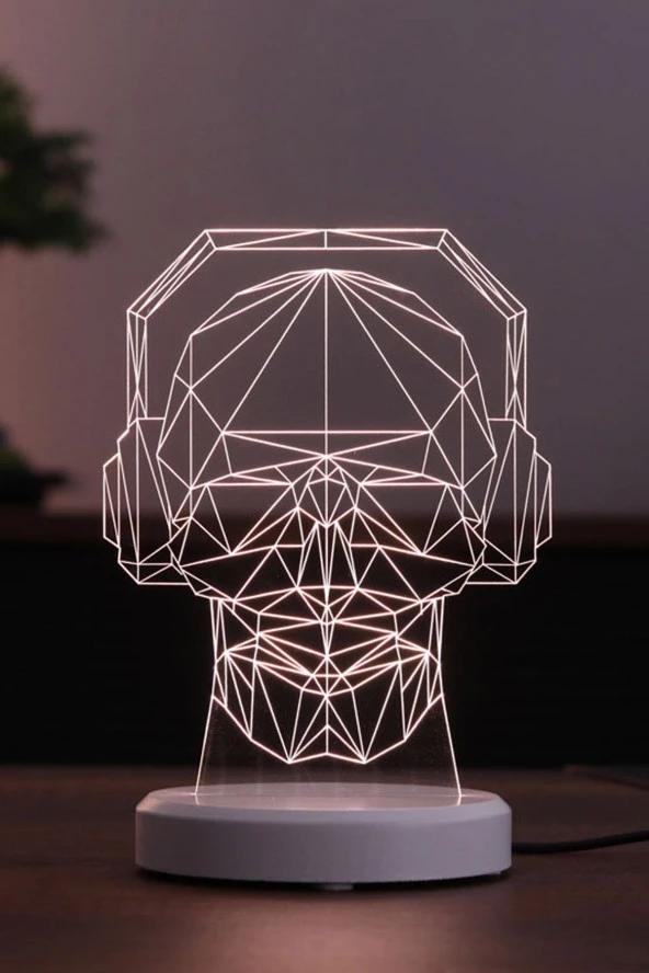 BY-LAMP Rockstar Kurukafa Figürlü Led Masa Lambası | Gün Işığı Renk | Ahşap Beyaz Taban