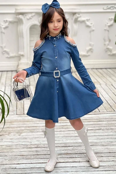 Kız Çocuk Omuzu ve Yakası Taş İşlemeli Lacivert Kot Elbise ürün görseli