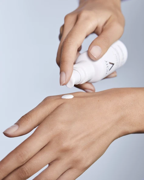 Vichy Capital Soleil Uv-Age Fluide Solaire Anti-Âge Teinté Sfp50+ - 4