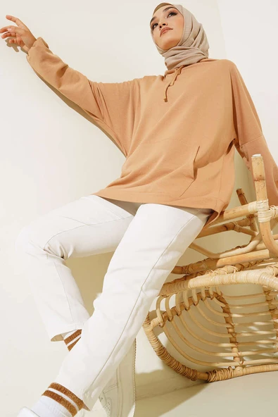 Kapüşonlu Oversize Sweat Latte ürün görseli