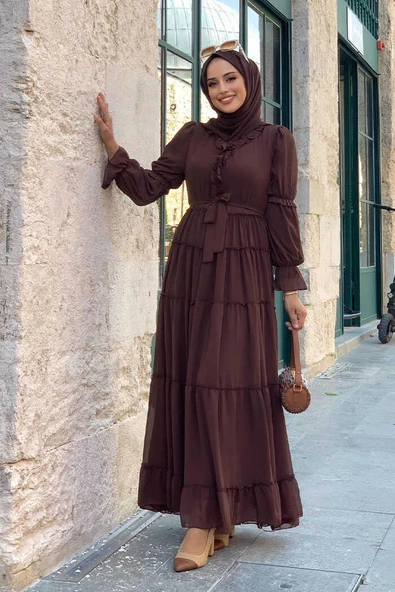 Kat Kat Görünümlü Bel Kuşaklı Fırfırlı Elbise 3495 Kahverengi