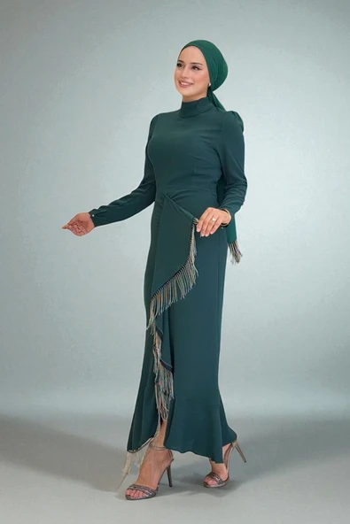 Ön Zincir Püskül Detay Balık Model Abiye Elbise 3810 Zümrüt - Resim 3