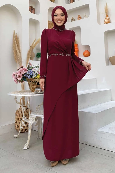 Eteği Çapraz Görünüm Taş İşlemeli Abiye Elbise 3874 Bordo