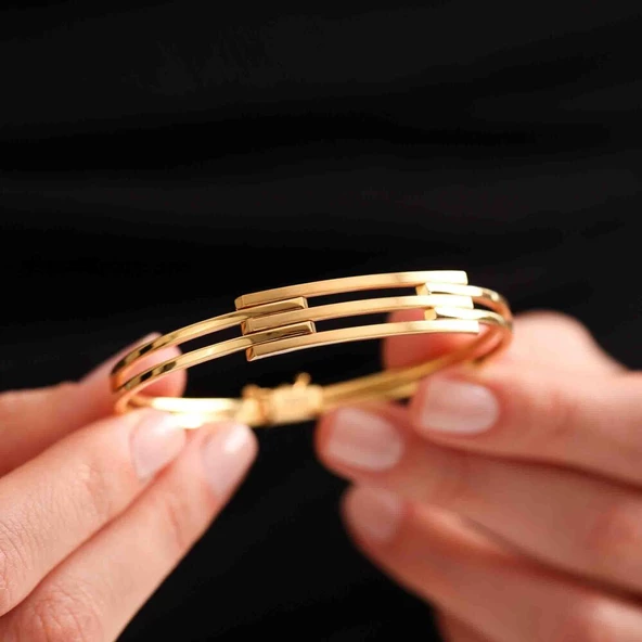 Kaburga Bilezik Üç Sıra