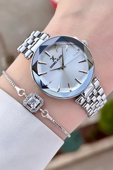 Daniel Klein DKISTE1018 Gümüş Renk Hediye Paketli Kadın Kol Saati ve Bileklik - Resim 4