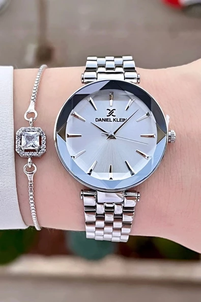 Daniel Klein DKISTE1018 Gümüş Renk Hediye Paketli Kadın Kol Saati ve Bileklik - Resim 3