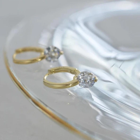 Tek Taş Halka Gold Küpe | Şıklığı ve Zarafeti Bir Arada - Resim 8