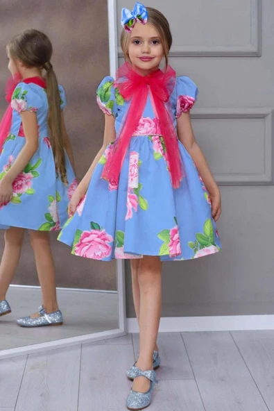 Kız Çocuk Çiçek Baskılı Yakası Transparan Fiyonk Detaylı Mavi Elbise ürün görseli