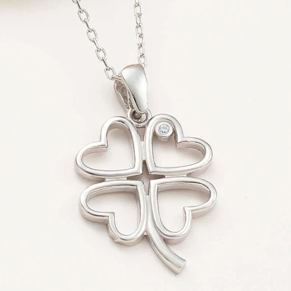 925 Ayar Gümüş Kalpli Dört Yapraklı Yonca Kadın Kolye ürün görseli