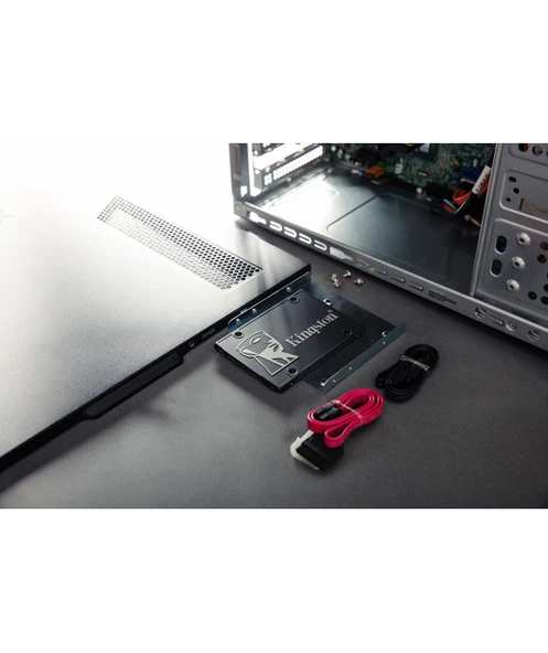 Kingston 256GB SSD KC600 SATA3 2.5" - 6
