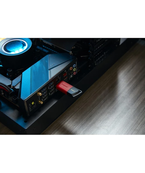 128GB USB 3.2 Gen 1 DataTravelerExodia M (Black + Red) - 2