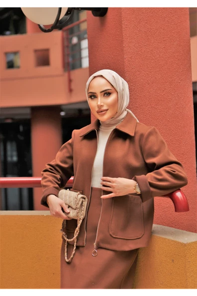 Fermuar ve Cep Detaylı Kaşe Etekli Takım - 10