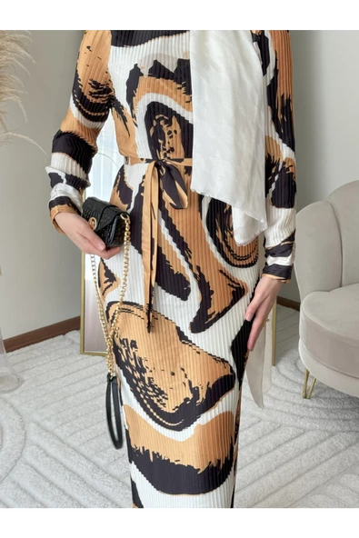 ELB004 PİLİSELİ KEMERLİ ELBİSE - 8