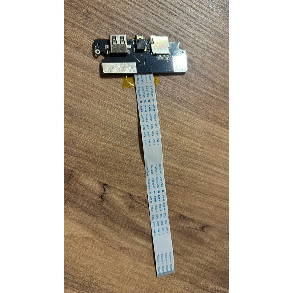 Ixtech Thinbook 11,6" USB+SD KART OKUYUCU+KULAKLIK GİRİŞİ