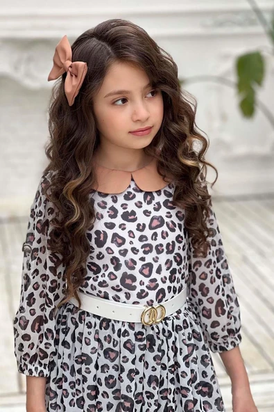 Kız Çocuk Bebe Yaka Leopar Desenli Piliseli Kemerli Beyaz Elbise - Resim 6