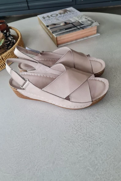 16BU 30012 Topukla Kadın Hakiki Deri Konford Sandalet - 8