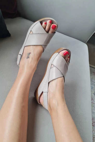 16BU 30012 Topukla Kadın Hakiki Deri Konford Sandalet - 5