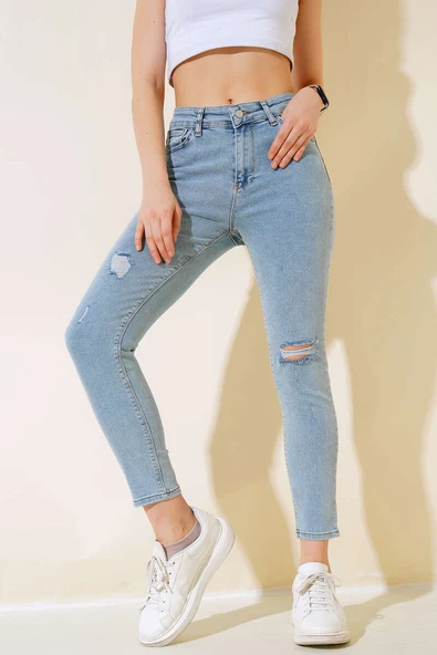 Yüksek Bel Dar Paça Lazerli Kot Pantolon Açık Mavi ürün görseli 1