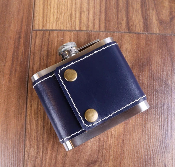 Perlotus 5 Oz 150 cc Lacivert Deri Kılıflı Cep Tipi Çelik Viski İçki Matarası ve Gold Viski Bardağı Seti - 8