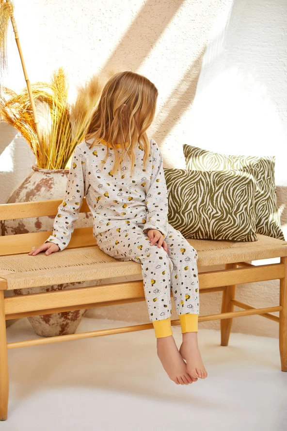 Kız Çocuk Arı Desenli Pijama Takımı