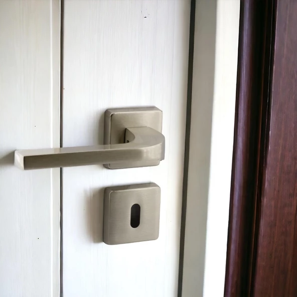 Tog Saten Oda Kapı Kolu Kare Rozetli Sürgülü ve Çelik Kapı Kulpu Uyumlu Sağa Sola Uygun Kapı Kolları - Resim 4