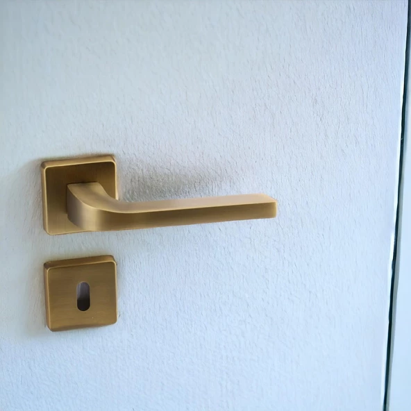 Tog Antik Sarı Oda Kapı Kolu Kare Rozetli Sürgülü ve Çelik Kapı Kulpu Uyumlu Sağ Sol Uygun Kolları - Resim 9