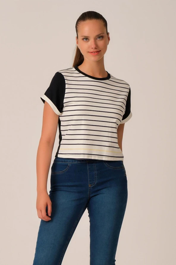 Çizgili Crop T-shirt (b21-32600)