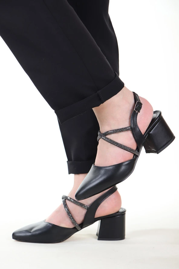 Vojo S341 Küt Topuk Taş Detaylı Kadın Topuklu Ayakkabı