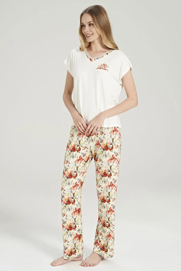 Kadın Büyüj Beden Çicek Desenli V Yaka Pijama Takımı - 9