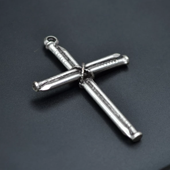 Çivili Haç Kolye Ucu - Antik Gümüş Kaplama - Kod:134 ürün görseli 1