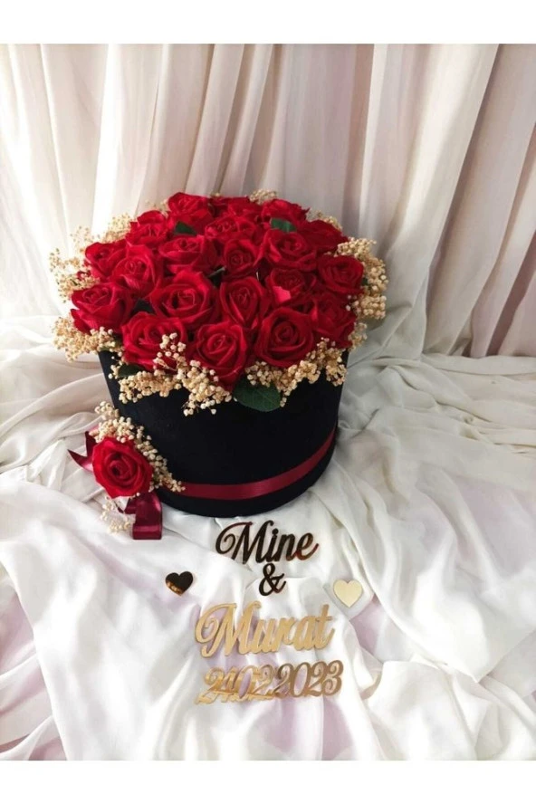 Battal Boy Siyah Kadife Kutuda Kız Isteme Çiçeği/kırmızı Gül Yapay Söz Çiçeği
