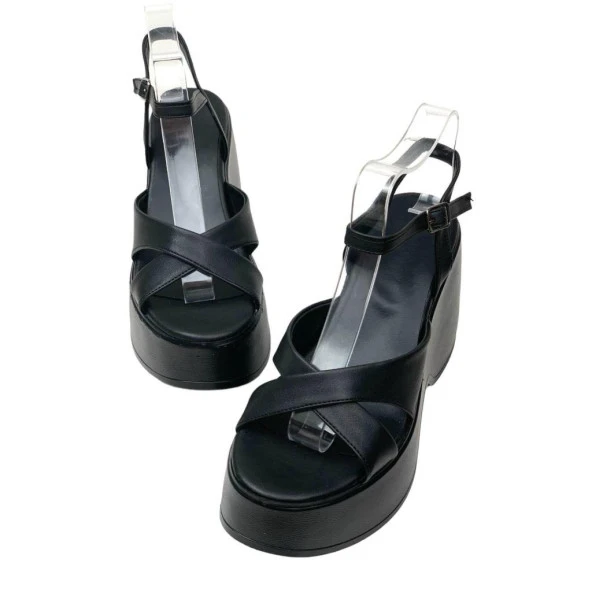 BPM Kadın Retya Siyah Yüksek Dolgu Topuk Çaprazbant Sandalet 10 CM DLG20