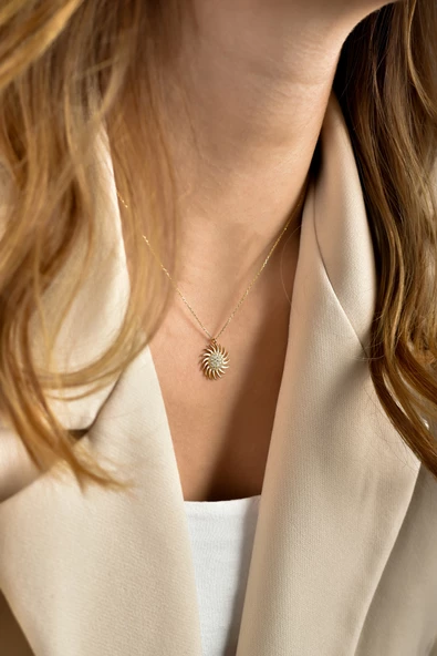 ÇG Kly105 Altın Güneş Kolye - 2