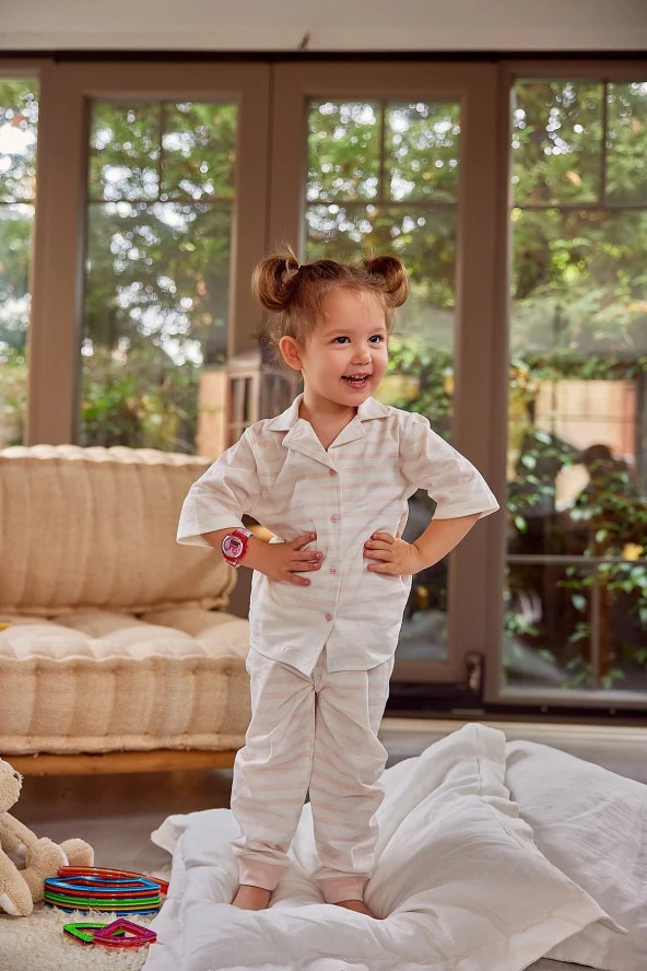 Kız Çocuk Düğmeli Kısa Kollu Pijama Takımı