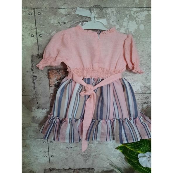 PAMPAL YARIM KOL ÇİZGİLİ TAÇLI ELBİSE