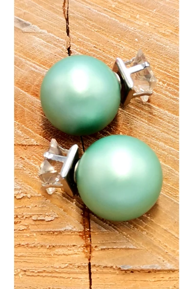 Açık Yeşil Renkli Parlak Taşlı Küpe ürün görseli 1